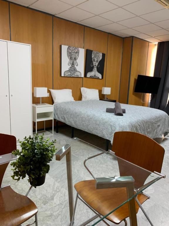 Boutique Living Soho Apartment มาลากา ภายนอก รูปภาพ