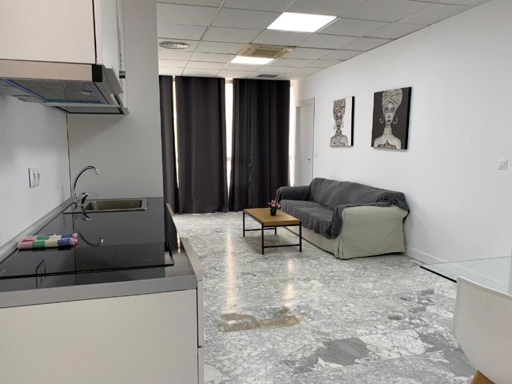 Boutique Living Soho Apartment มาลากา ภายนอก รูปภาพ