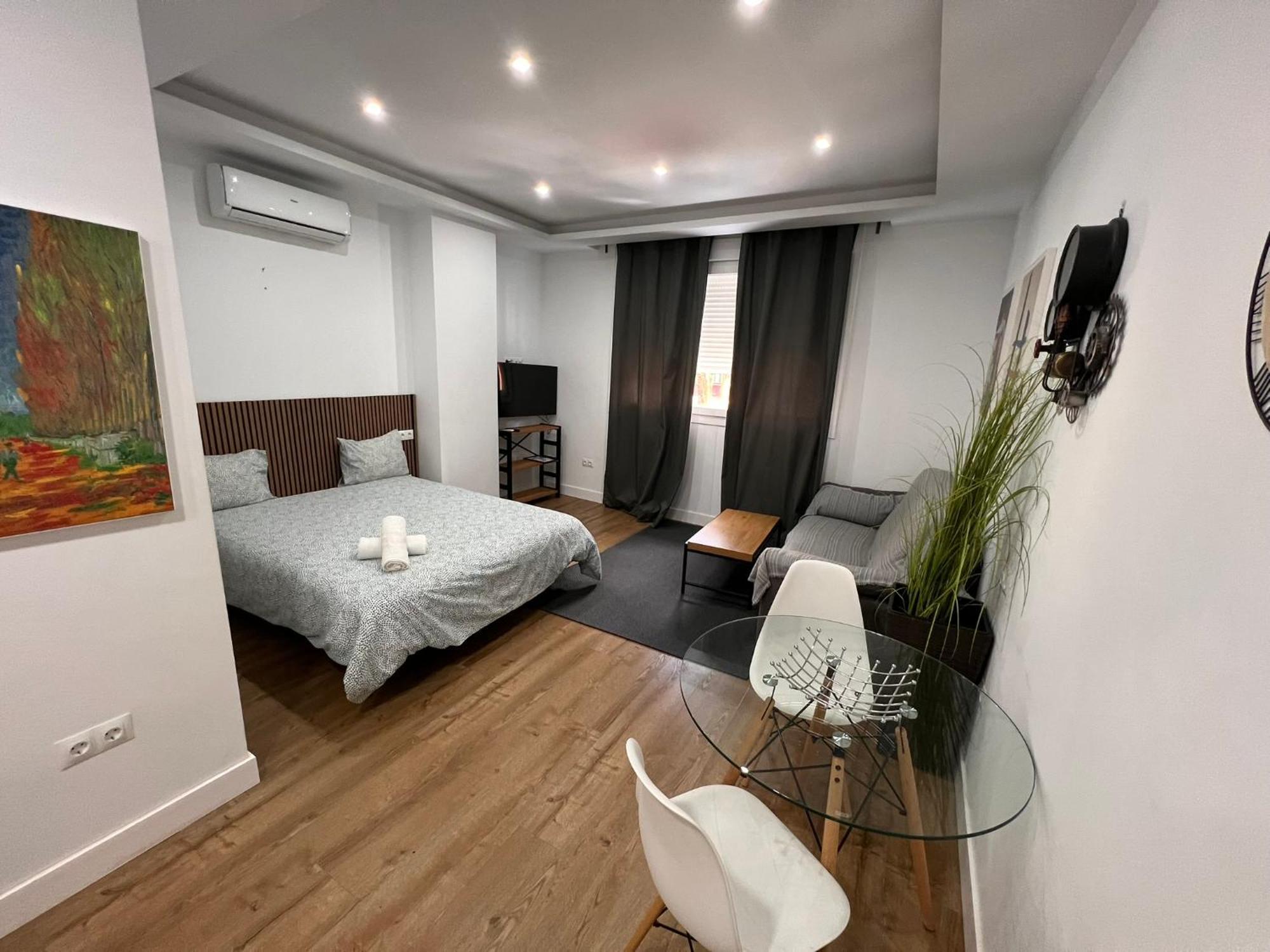 Boutique Living Soho Apartment มาลากา ภายนอก รูปภาพ
